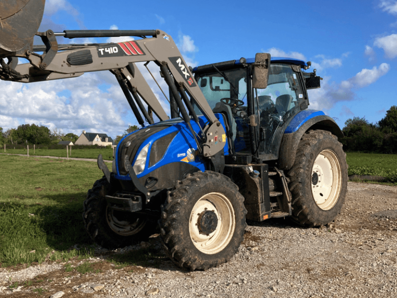 Traktor of the type New Holland T6.125 ELECTROCOMMAND T4B, Gebrauchtmaschine in CONDE SUR VIRE (Picture 1)