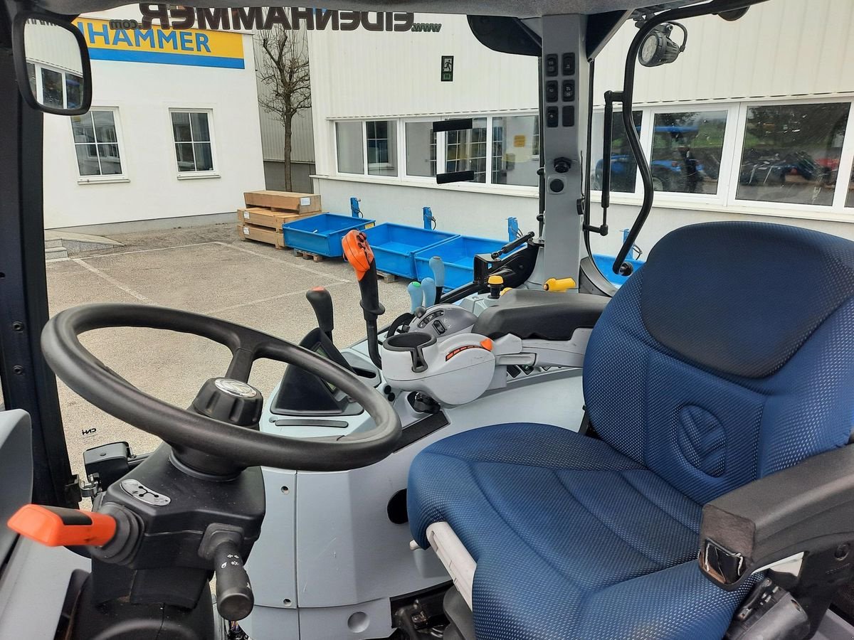 Traktor типа New Holland T6.125 S Electro Command Deluxe, Gebrauchtmaschine в Burgkirchen (Фотография 5)