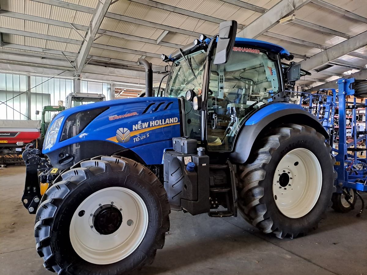 Traktor des Typs New Holland T6.125 S Electro Command Deluxe, Gebrauchtmaschine in Burgkirchen (Bild 12)