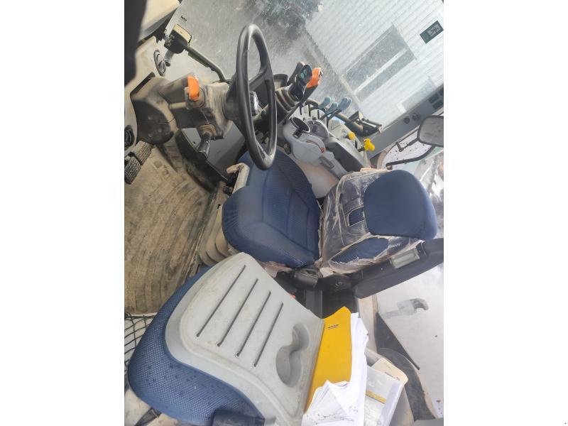 Traktor типа New Holland T6.125 S, Gebrauchtmaschine в SAINT GENEST D'AMBIERE (Фотография 7)