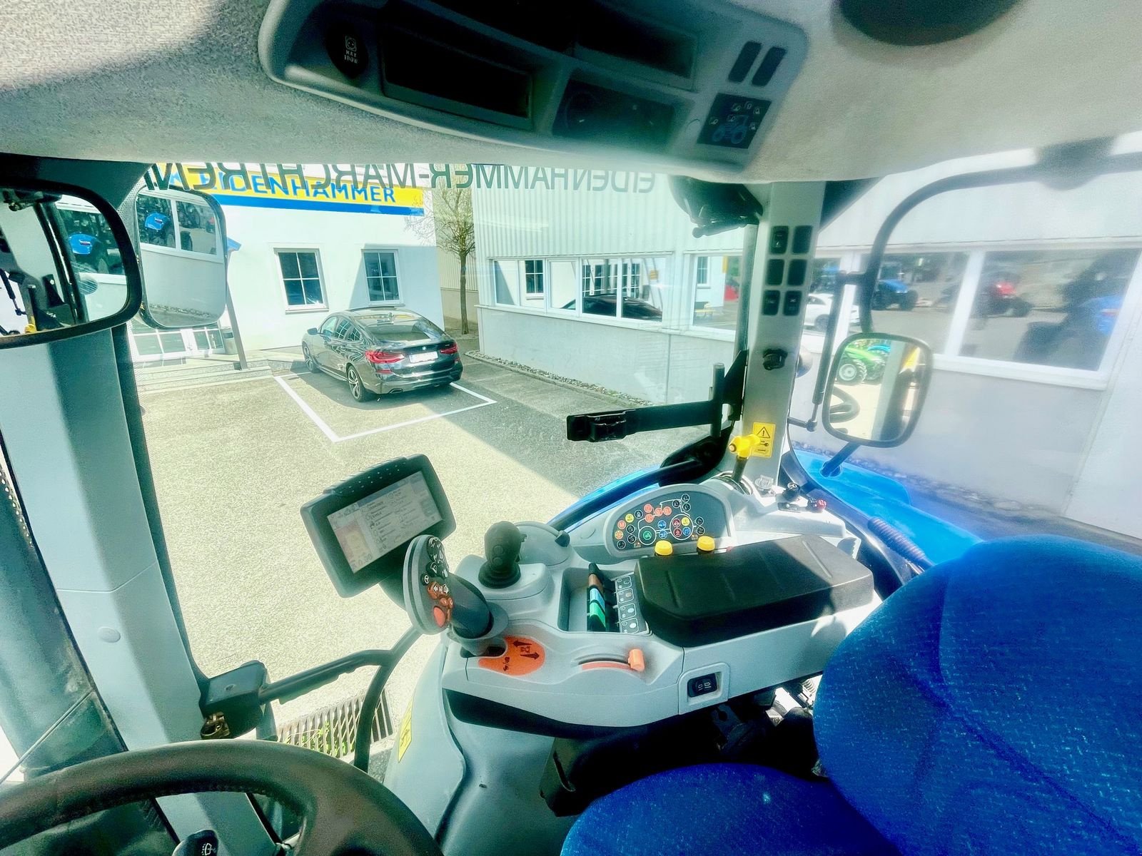 Traktor des Typs New Holland T6.140 Auto Command, Gebrauchtmaschine in Burgkirchen (Bild 8)