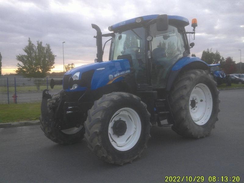 Traktor of the type New Holland T6140AC, Gebrauchtmaschine in CHATEAUBRIANT CEDEX (Picture 1)