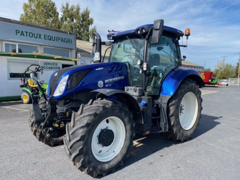 Traktor of the type New Holland T6.145 AC, Gebrauchtmaschine in Wargnies Le Grand (Picture 1)
