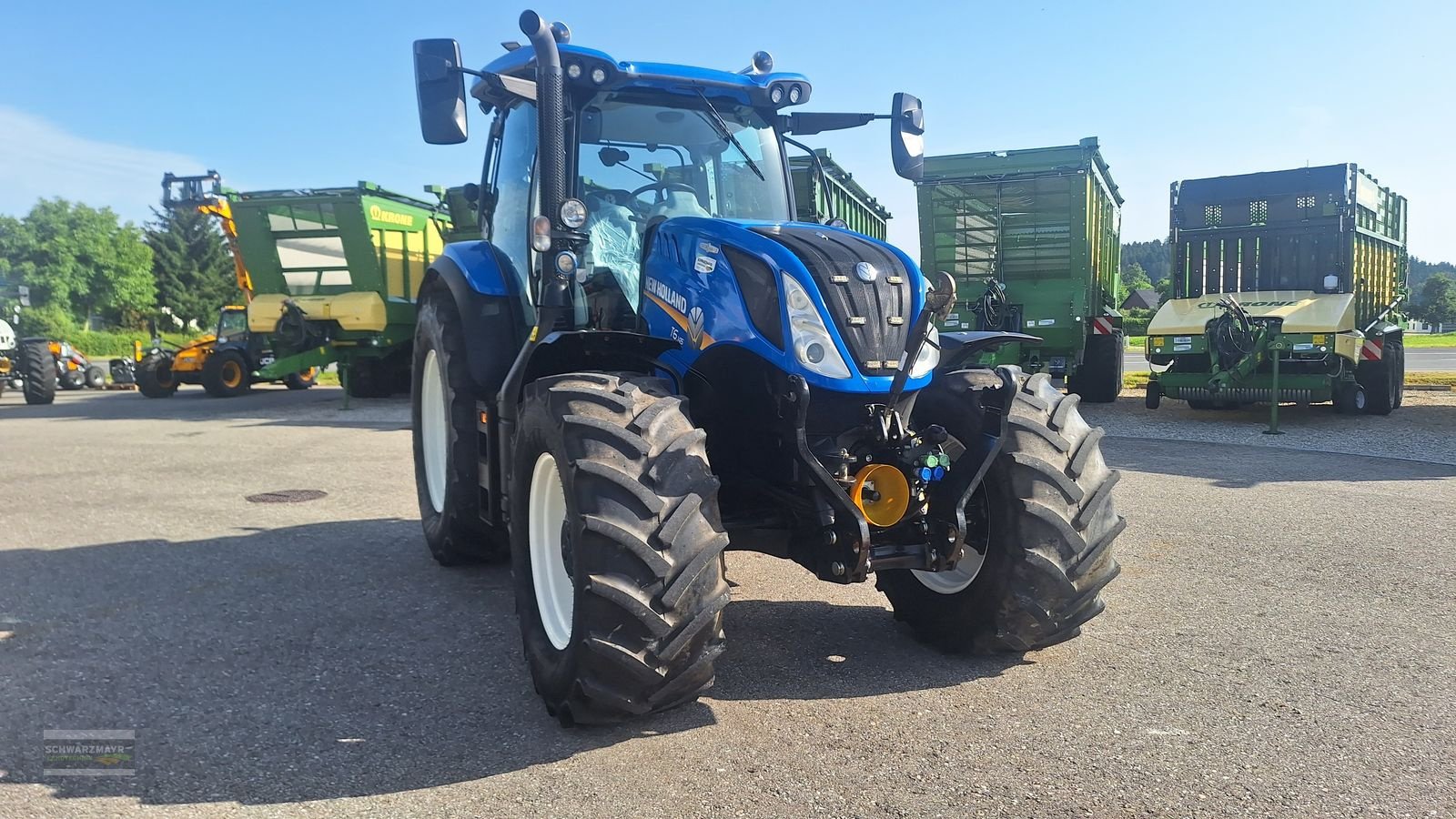 Traktor van het type New Holland T6.145 Auto Command SideWinder II, Gebrauchtmaschine in Gampern (Foto 4)