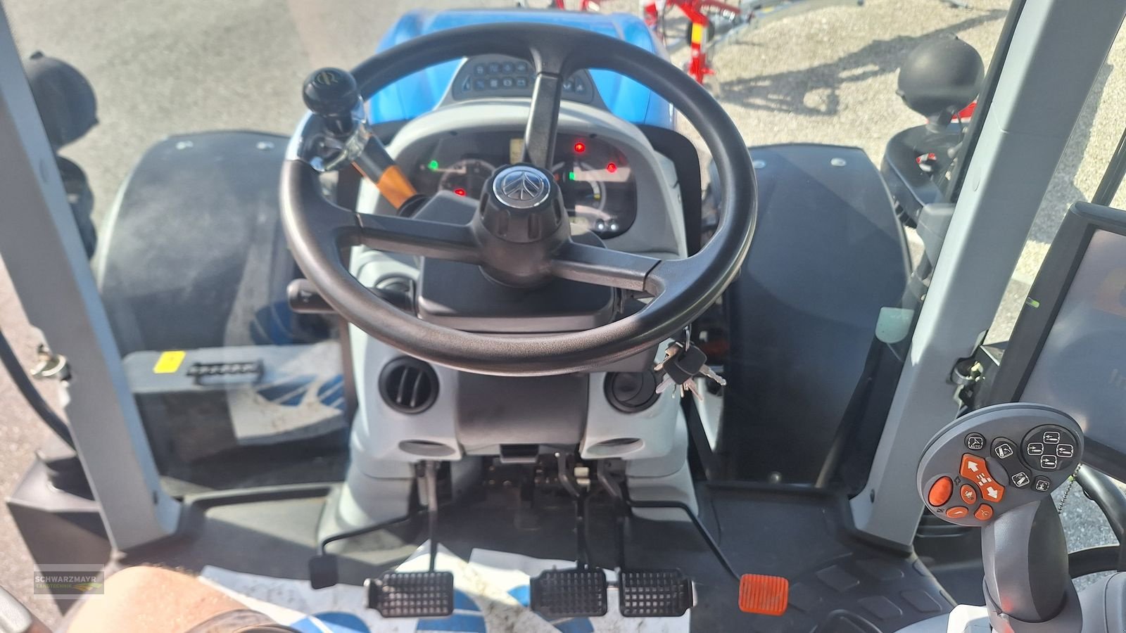 Traktor van het type New Holland T6.145 Auto Command SideWinder II, Gebrauchtmaschine in Gampern (Foto 20)