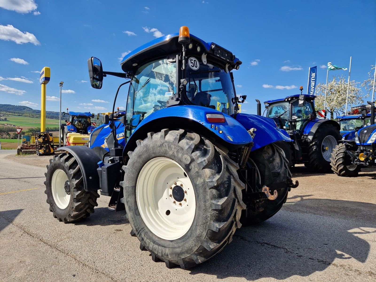 Traktor van het type New Holland T6.145 Auto Command SideWinder II, Gebrauchtmaschine in Obritzberg (Foto 9)