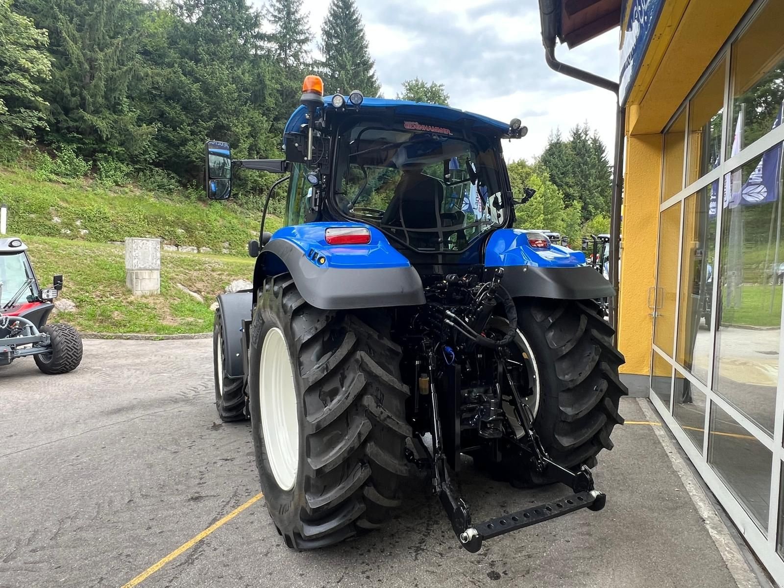 Traktor του τύπου New Holland T6.145 Dynamic Command SideWinder II, Gebrauchtmaschine σε Burgkirchen (Φωτογραφία 2)