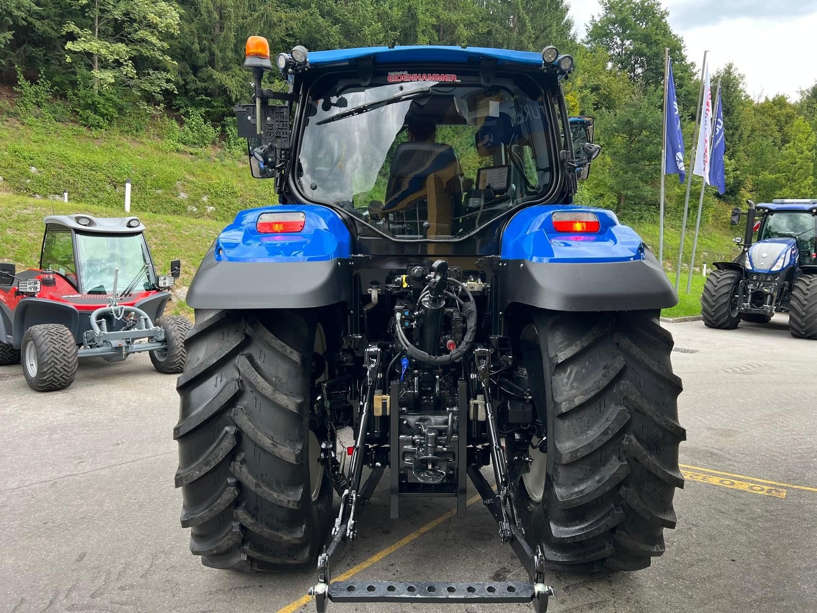 Traktor του τύπου New Holland T6.145 Dynamic Command SideWinder II, Gebrauchtmaschine σε Burgkirchen (Φωτογραφία 3)