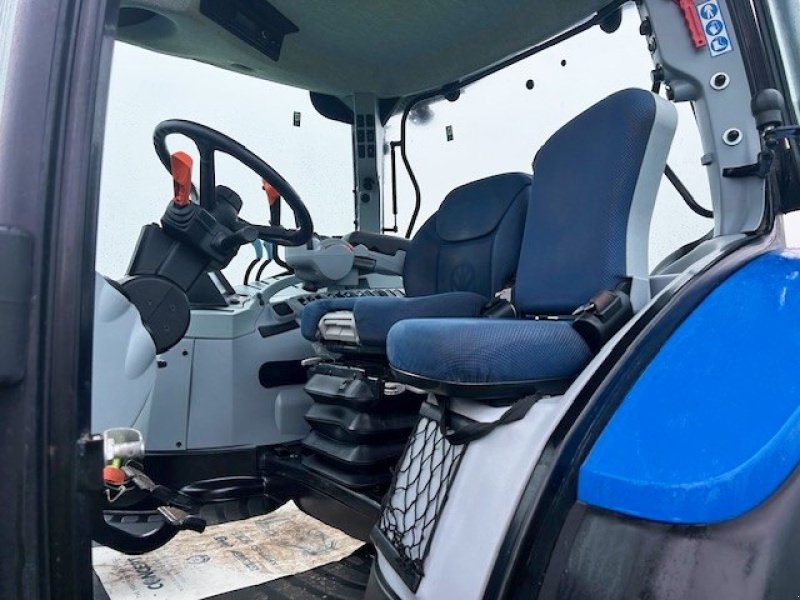 Traktor of the type New Holland T6.145 EC, Gebrauchtmaschine in Rødding (Picture 6)