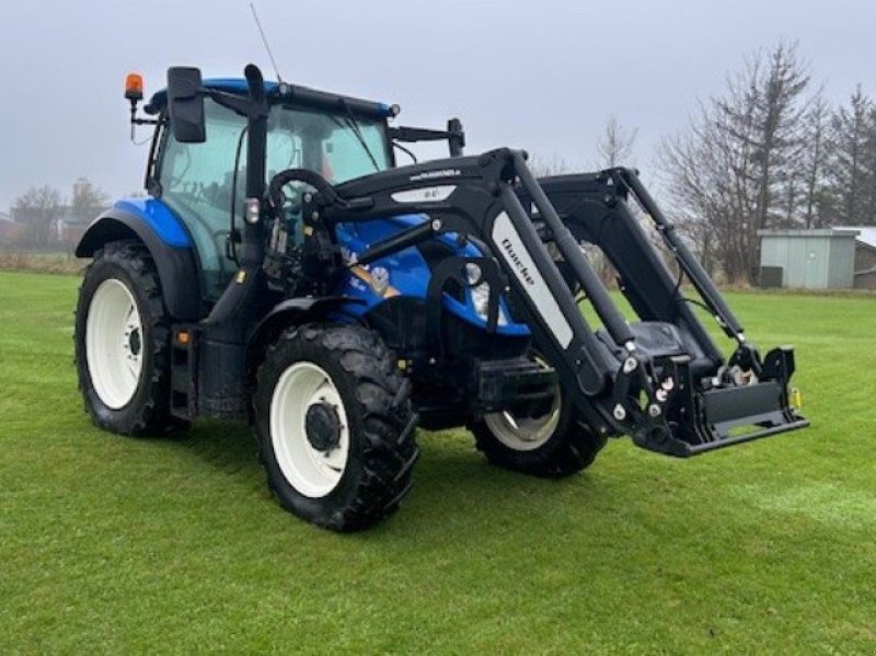 Traktor of the type New Holland T6.145 EC, Gebrauchtmaschine in Rødding (Picture 2)
