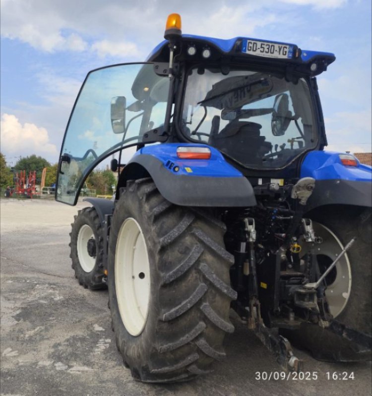 Traktor des Typs New Holland T6.145 EC, Gebrauchtmaschine in LIMEY-REMENAUVILLE (Bild 4)