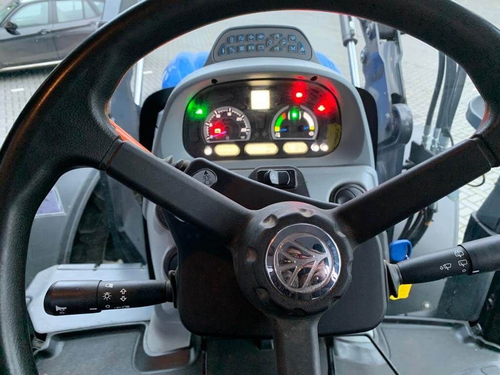 Traktor of the type New Holland T6.145 EC, Gebrauchtmaschine in Wierden (Picture 11)