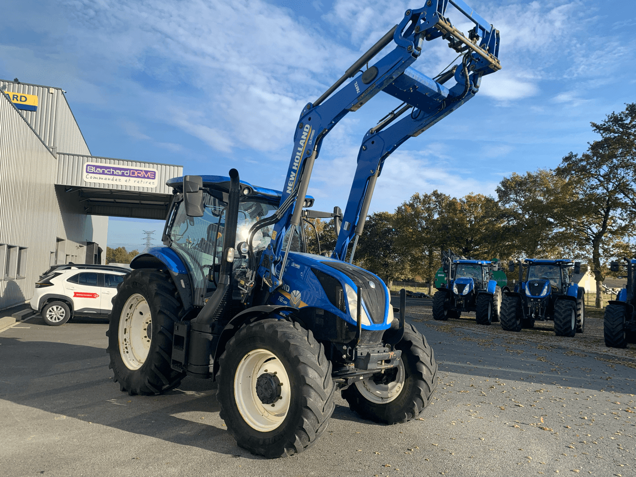 Traktor Türe ait New Holland T6.145 ELECTROCOMMAND T4B, Gebrauchtmaschine içinde TREMEUR (resim 2)