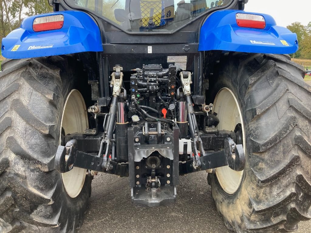 Traktor vrste New Holland T6.145 ELECTROCOMMAND, Gebrauchtmaschine v MORHANGE (Slika 5)