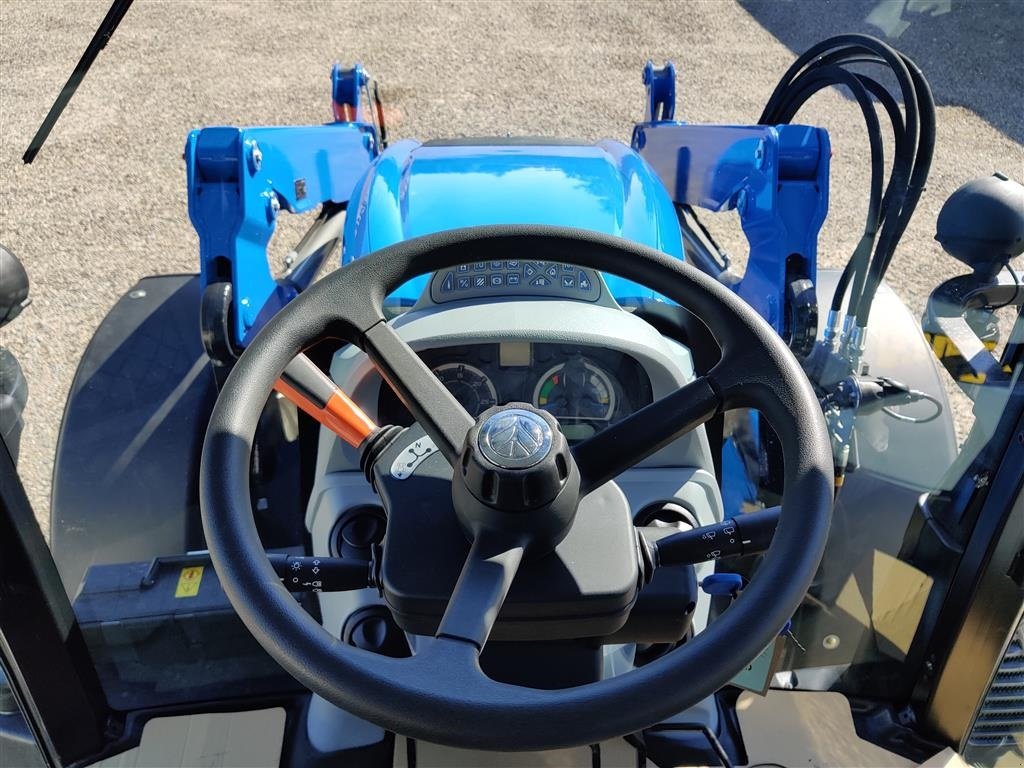 Traktor типа New Holland T6.145  med New Holland 760TL frontlæsser, Gebrauchtmaschine в Storvorde (Фотография 10)