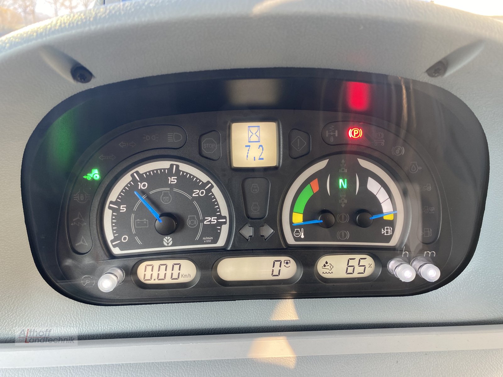 Traktor tipa New Holland T6.145, Neumaschine u Wabern (Slika 8)