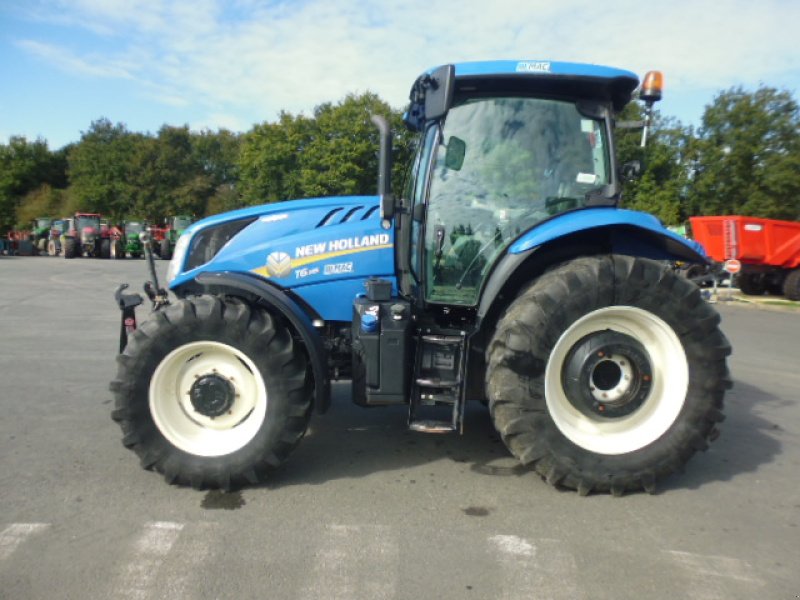 Traktor tip New Holland T6145AC, Gebrauchtmaschine in CHATEAUBRIANT CEDEX (Poză 1)