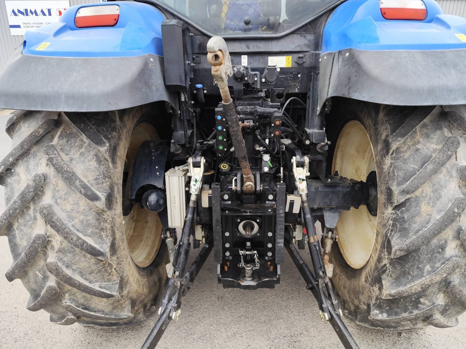 Traktor типа New Holland T6.145DC, Gebrauchtmaschine в Le Horps (Фотография 10)
