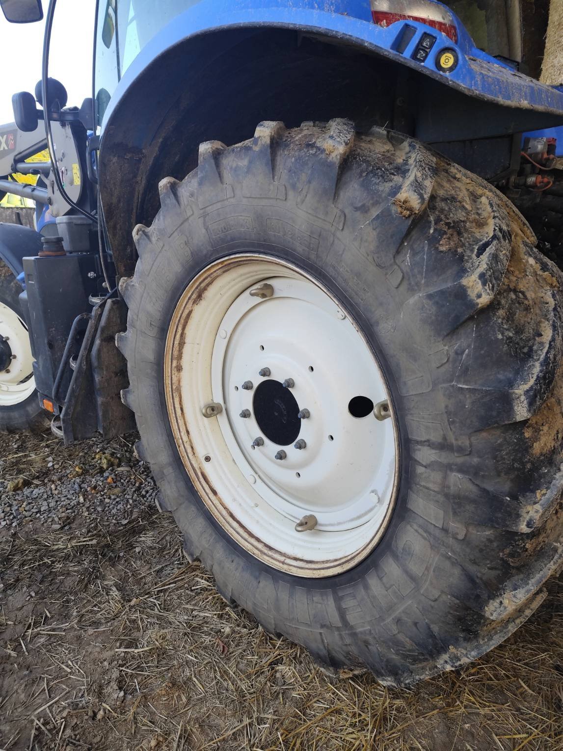 Traktor типа New Holland T6.145DC, Gebrauchtmaschine в Le Horps (Фотография 11)