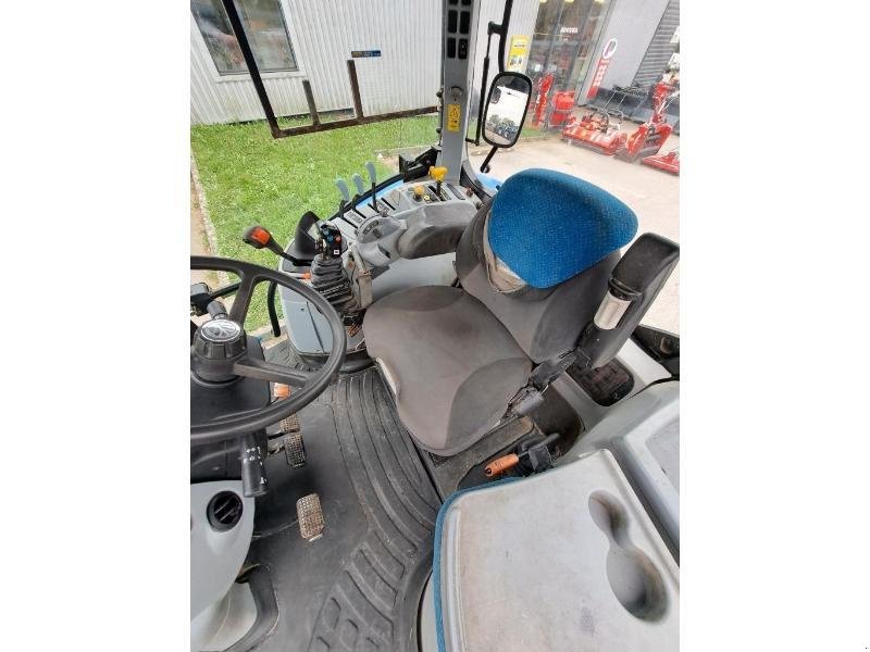 Traktor типа New Holland T6155, Gebrauchtmaschine в PLUMELEC (Фотография 9)