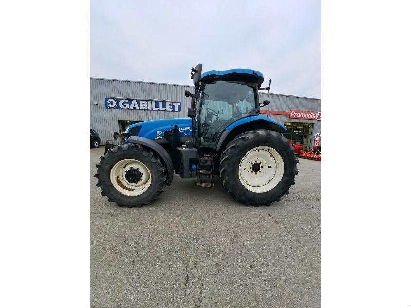 Traktor типа New Holland T6155, Gebrauchtmaschine в PLUMELEC (Фотография 1)