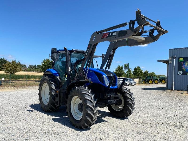 Traktor of the type New Holland T6.155, Gebrauchtmaschine in LE PONT CHRETIEN (Picture 2)