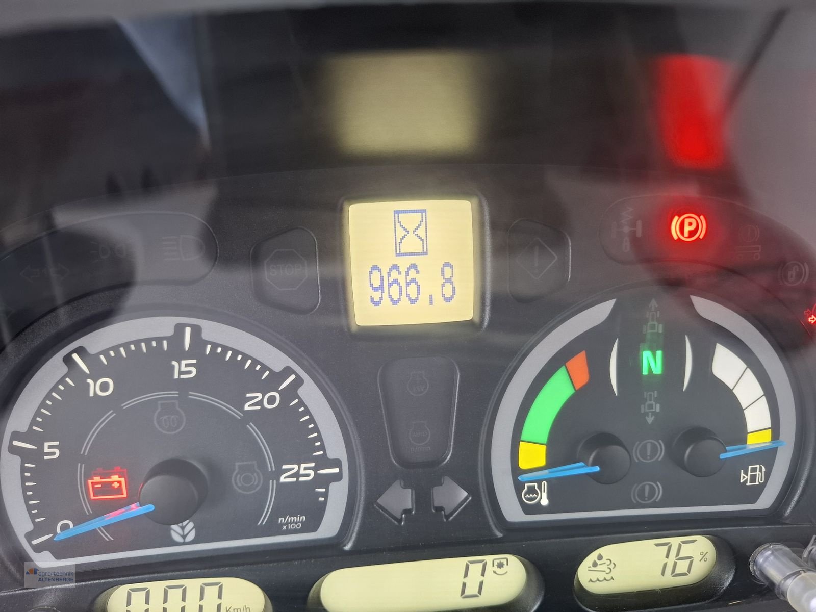 Traktor of the type New Holland T6.160 AC, Gebrauchtmaschine in Altenberge (Picture 17)