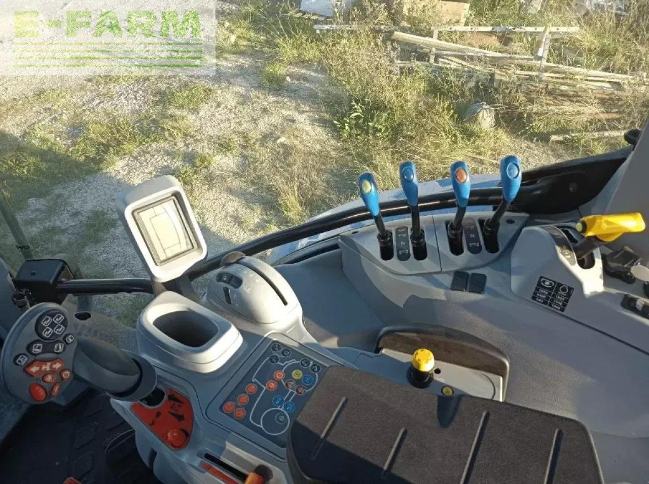 Traktor typu New Holland t6.160 dct, Gebrauchtmaschine v CHAUVONCOURT (Obrázek 7)