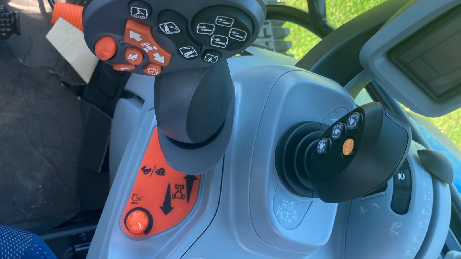 Traktor типа New Holland T6.160 Dynamic Command, Gebrauchtmaschine в Glamsbjerg (Фотография 16)