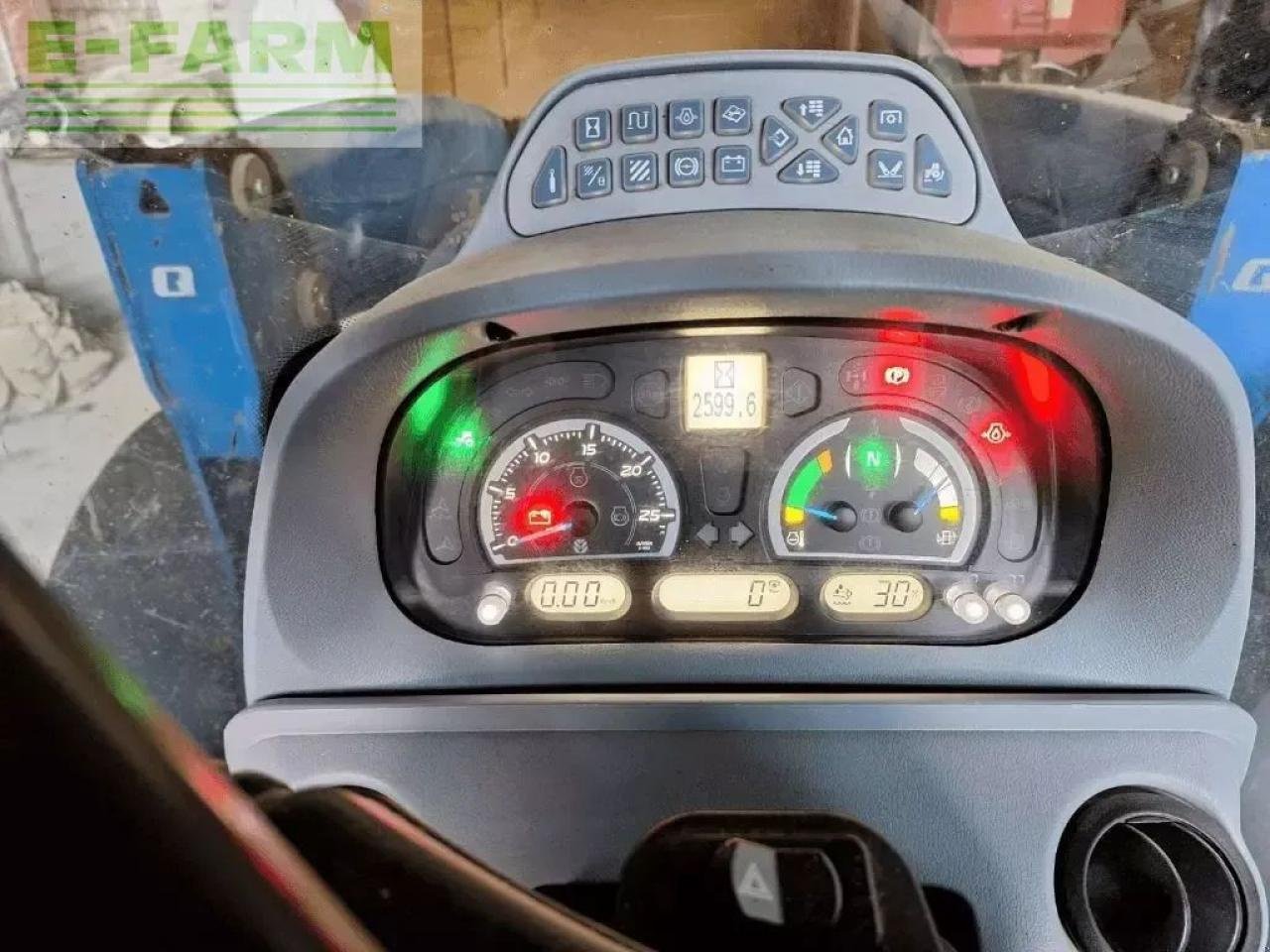 Traktor typu New Holland t6.160, Gebrauchtmaschine v CHAUVONCOURT (Obrázek 5)