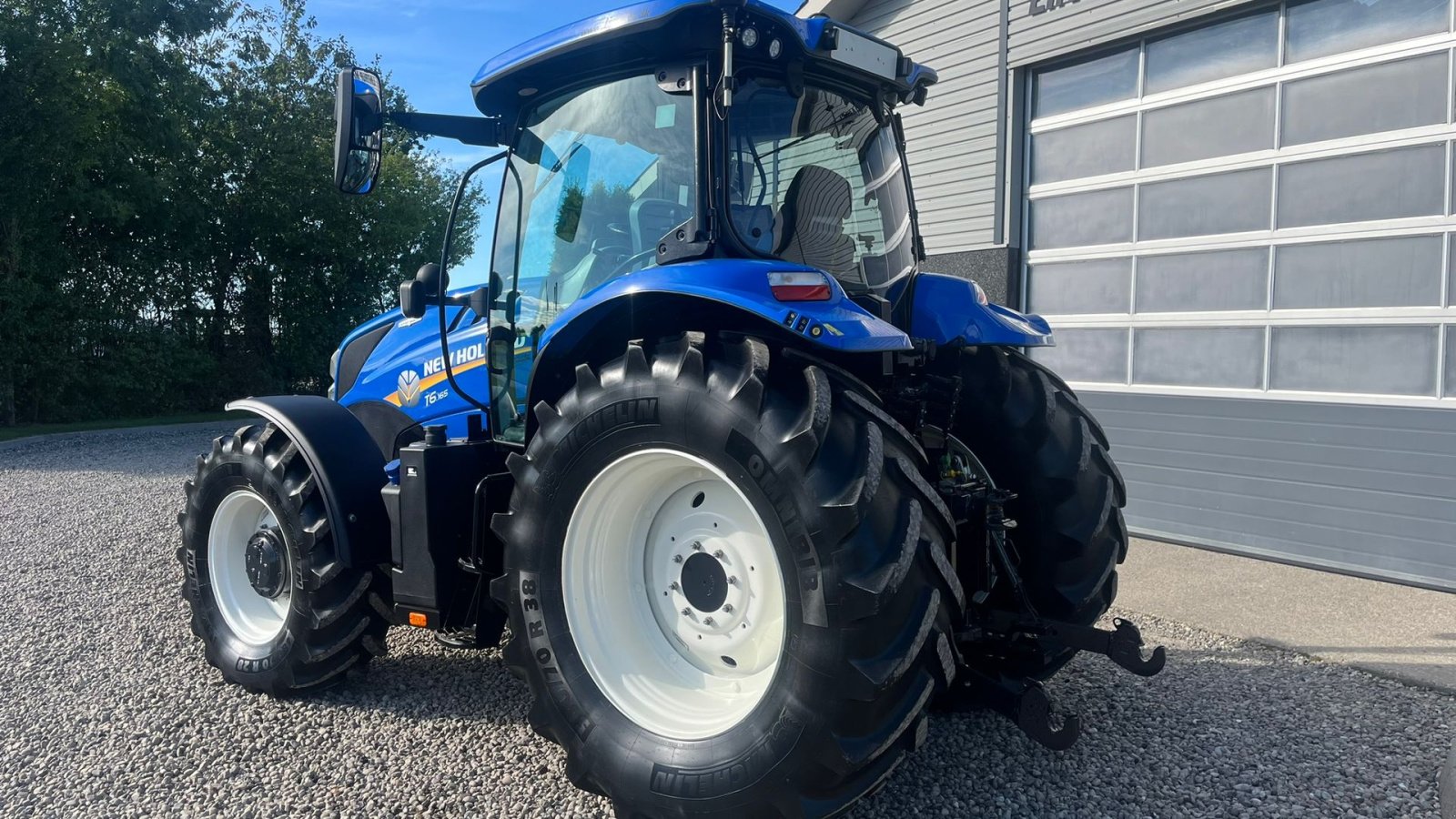 Traktor des Typs New Holland T6.165 AutoCommannd med frontlift, Gebrauchtmaschine in Lintrup (Bild 3)