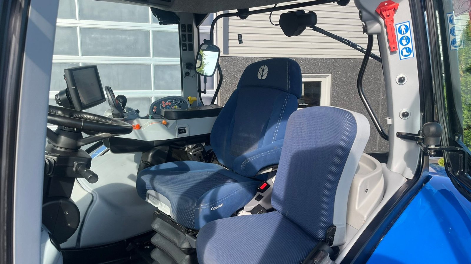 Traktor des Typs New Holland T6.165 AutoCommannd med frontlift, Gebrauchtmaschine in Lintrup (Bild 7)