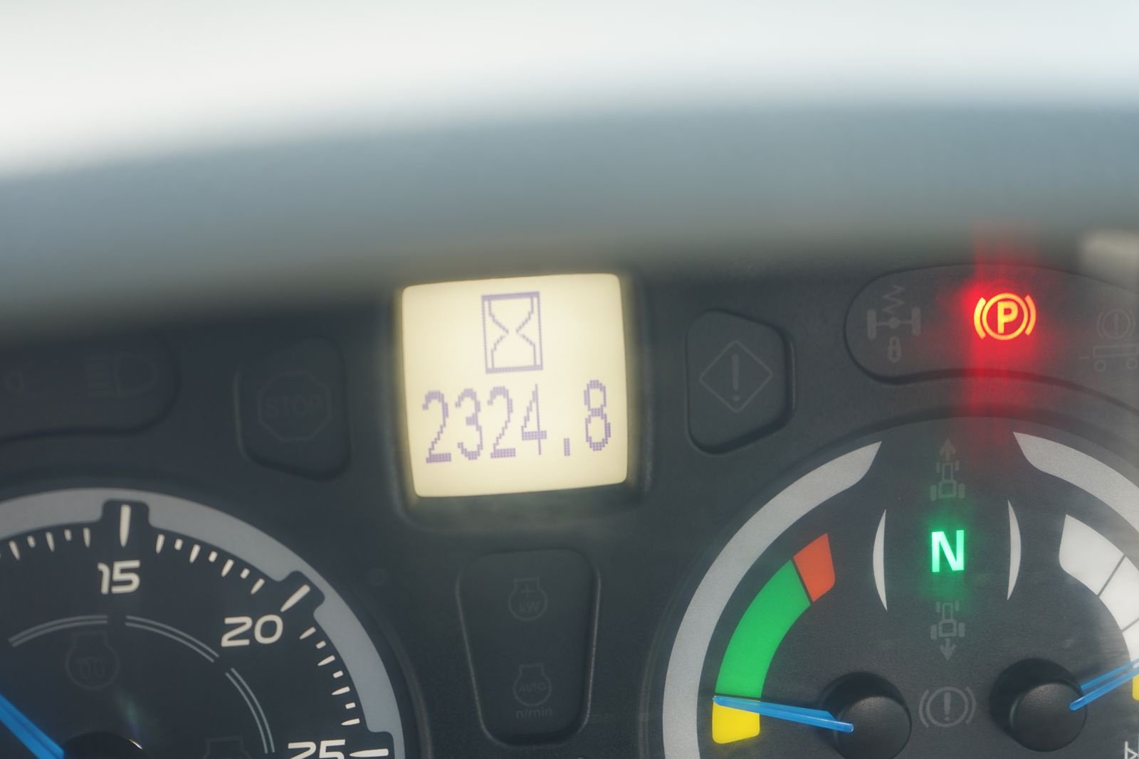 Traktor of the type New Holland T6.165 Dynamic Command SideWinder II, Gebrauchtmaschine in Steinfeld (Picture 20)