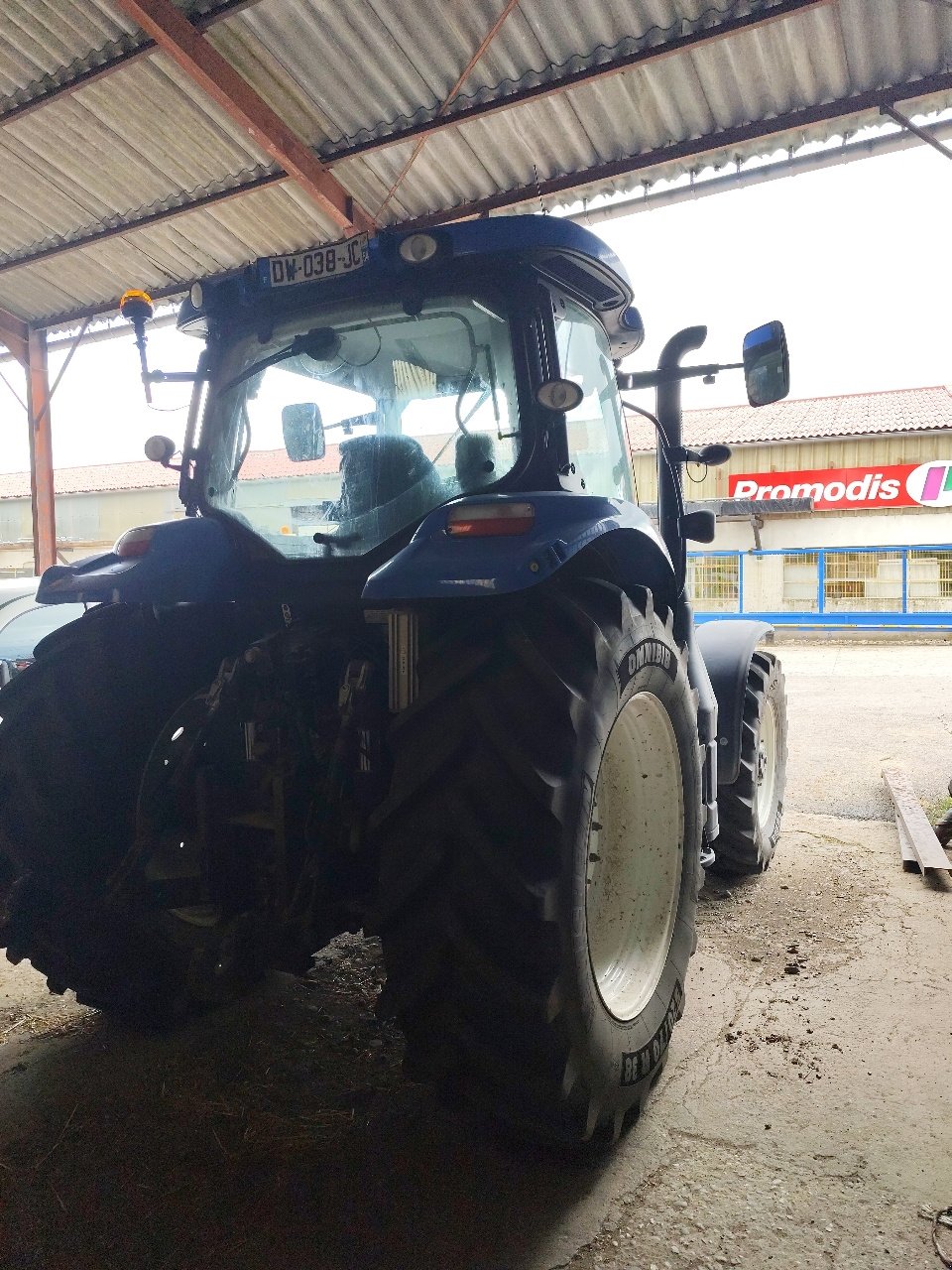 Traktor типа New Holland T6.165 ec, Gebrauchtmaschine в Einvaux (Фотография 3)