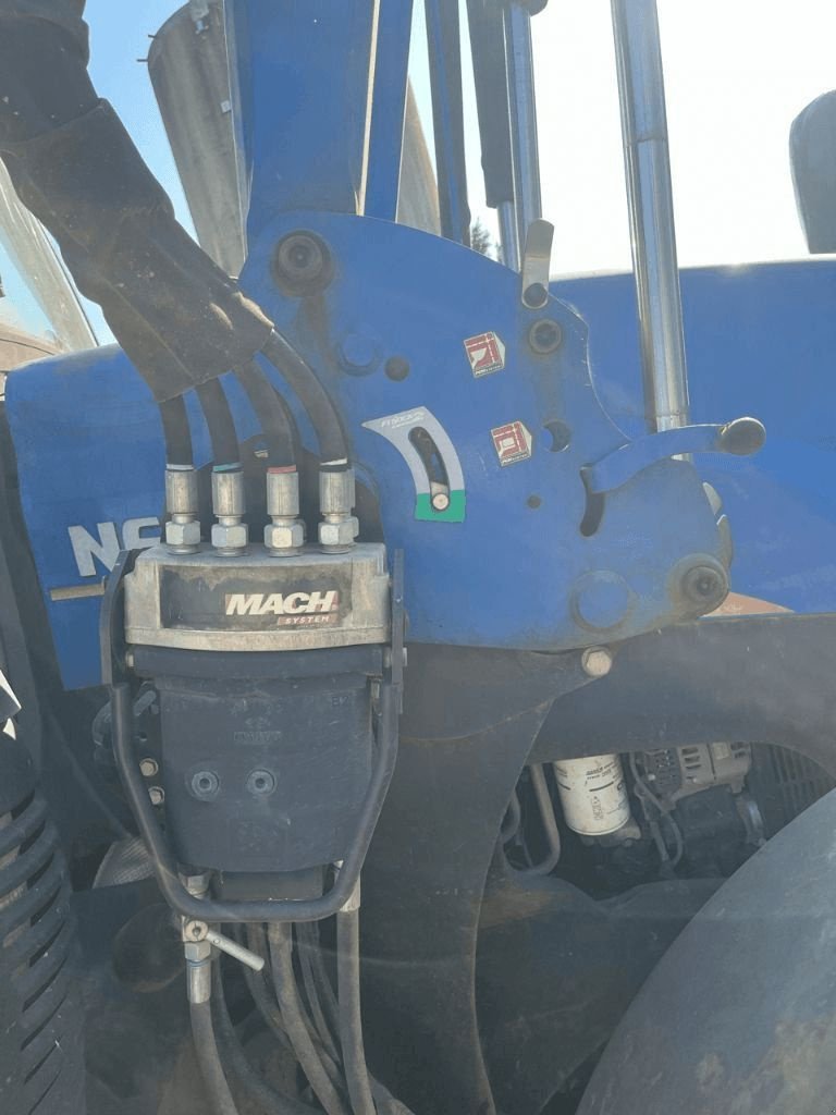 Traktor del tipo New Holland T6.165 EC, Gebrauchtmaschine In Roches-sur-Marne (Immagine 3)