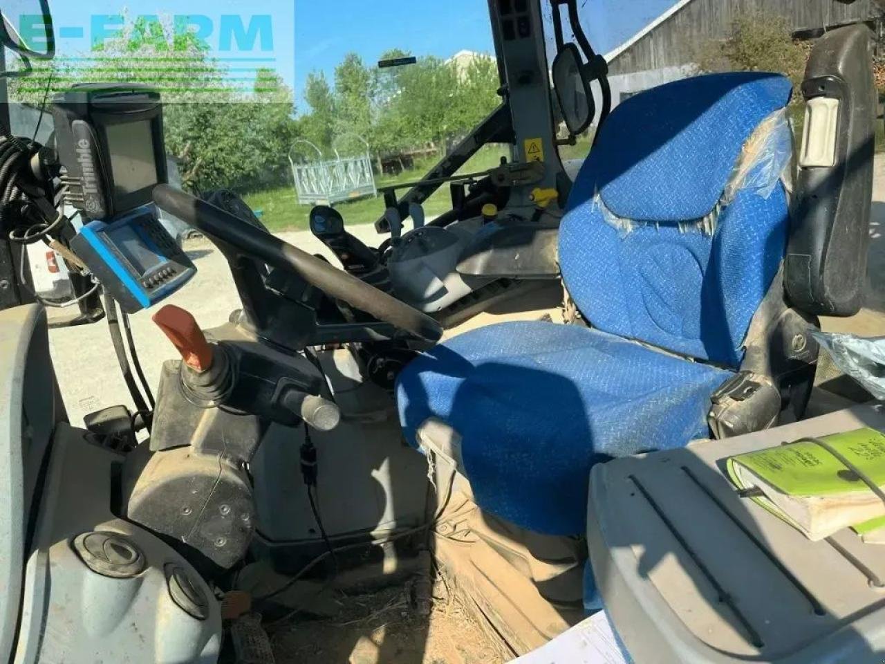 Traktor типа New Holland t6.165 ec, Gebrauchtmaschine в CHAUVONCOURT (Фотография 8)