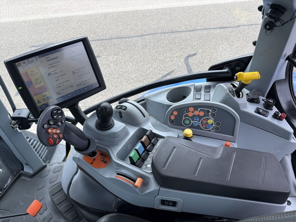 Traktor typu New Holland T6.175 AC T4B, Gebrauchtmaschine v BOEKEL (Obrázek 7)