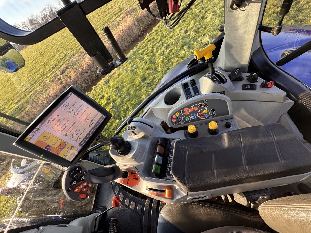 Traktor a típus New Holland T6.175 AC, Gebrauchtmaschine ekkor: Hellendoorn (Kép 9)