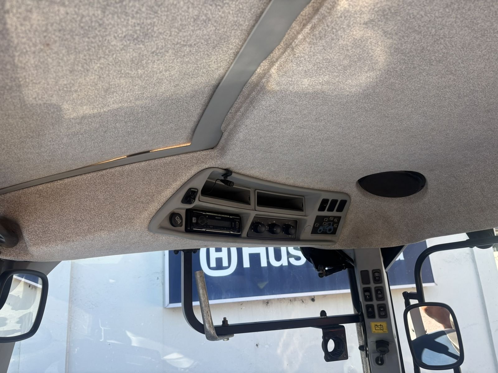 Traktor of the type New Holland T6.175 Auto Command SideWinder II, Gebrauchtmaschine in Göpfritz (Picture 12)