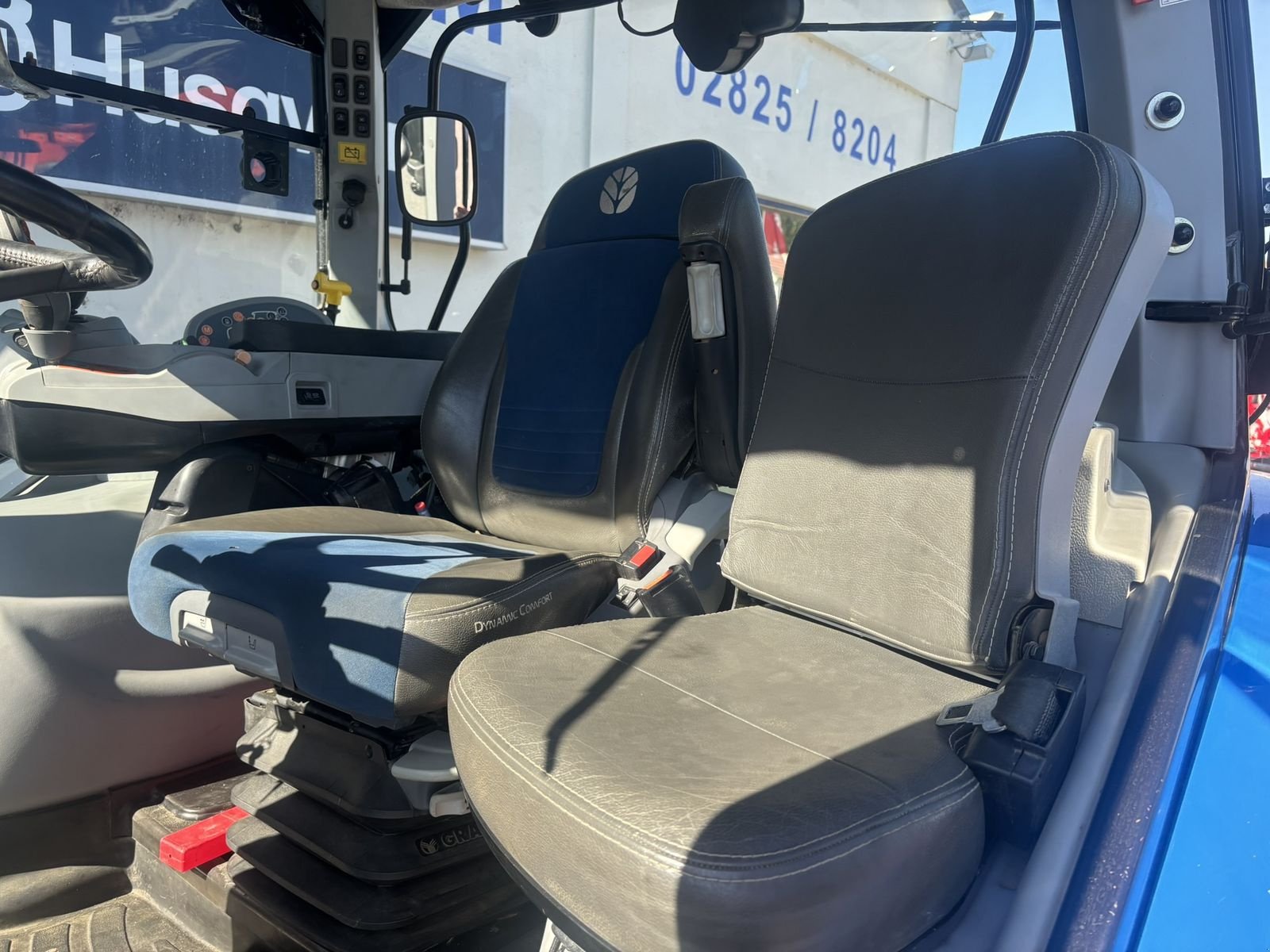 Traktor of the type New Holland T6.175 Auto Command SideWinder II, Gebrauchtmaschine in Göpfritz (Picture 9)