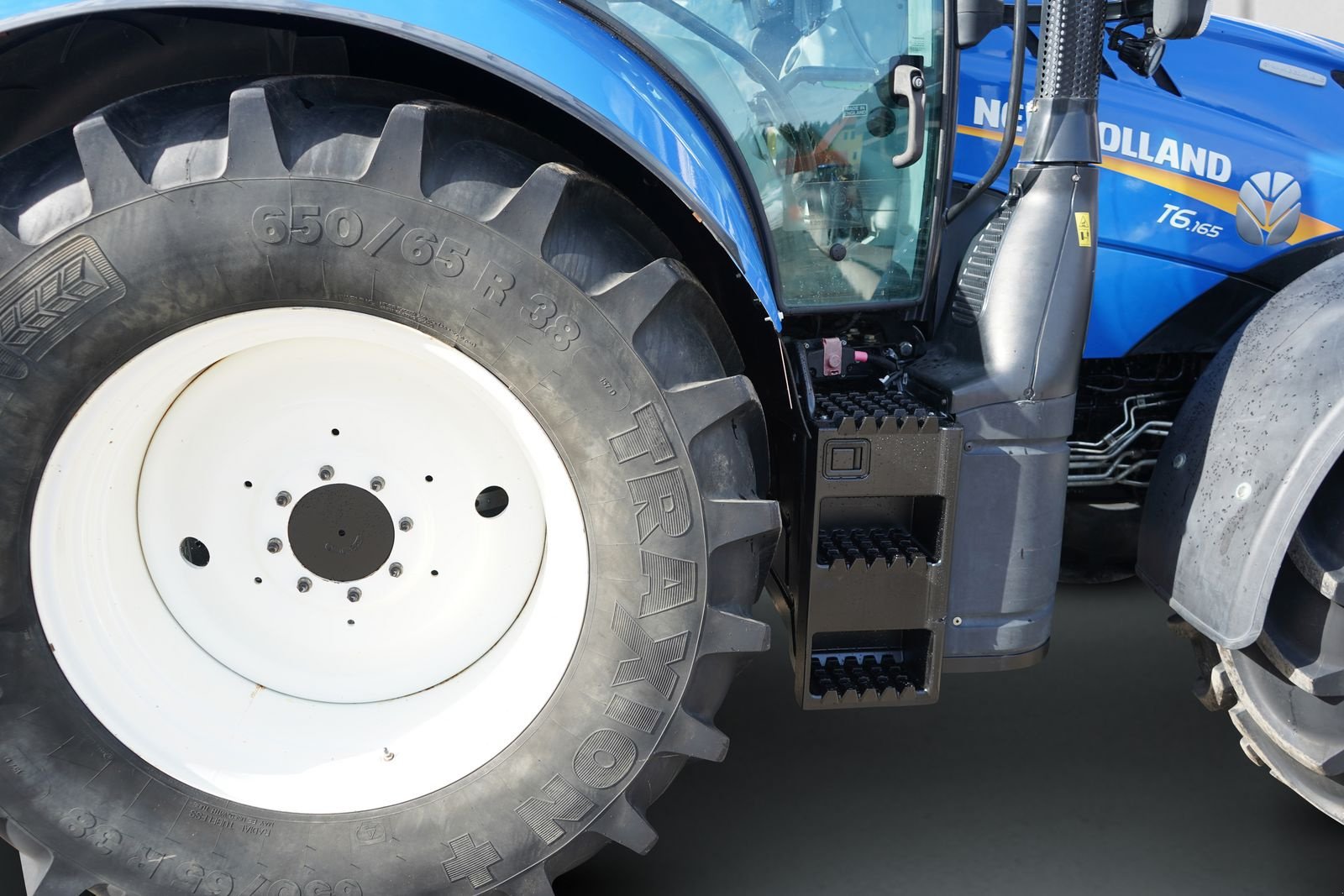 Traktor типа New Holland T6.175 Dynamic Command SideWinder II, Gebrauchtmaschine в Steinfeld (Фотография 13)