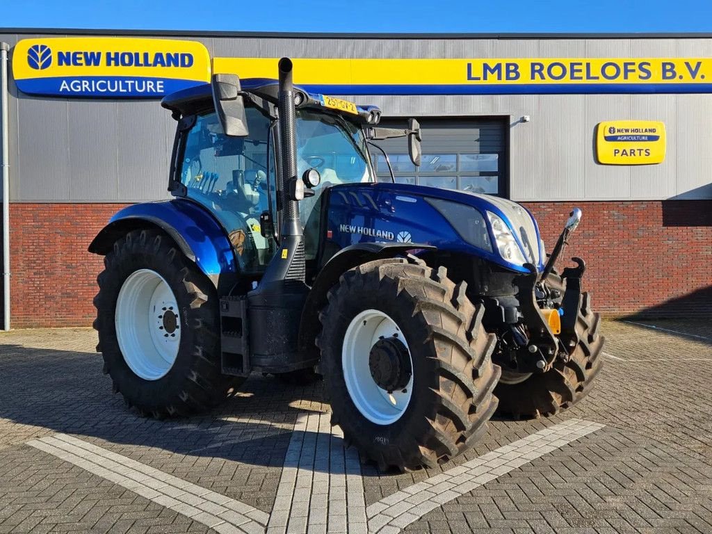 Traktor van het type New Holland T6.175 Dynamic command, Gebrauchtmaschine in BENNEKOM (Foto 1)