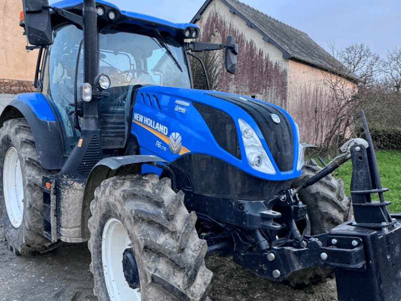 Traktor of the type New Holland T6.175 DYNAMIC COMMAND, Gebrauchtmaschine in TREMEUR (Picture 1)