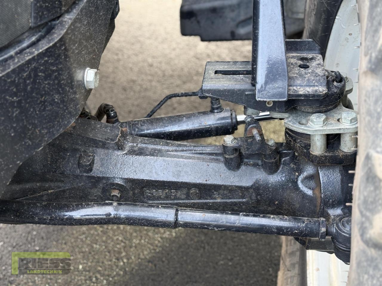 Traktor of the type New Holland T6.175 Electro Command, Gebrauchtmaschine in Homberg/Ohm - Maulbach (Picture 13)