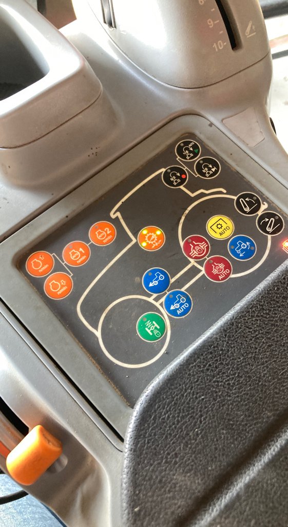 Traktor tipa New Holland T6.175, Gebrauchtmaschine u CORMENON (Slika 10)