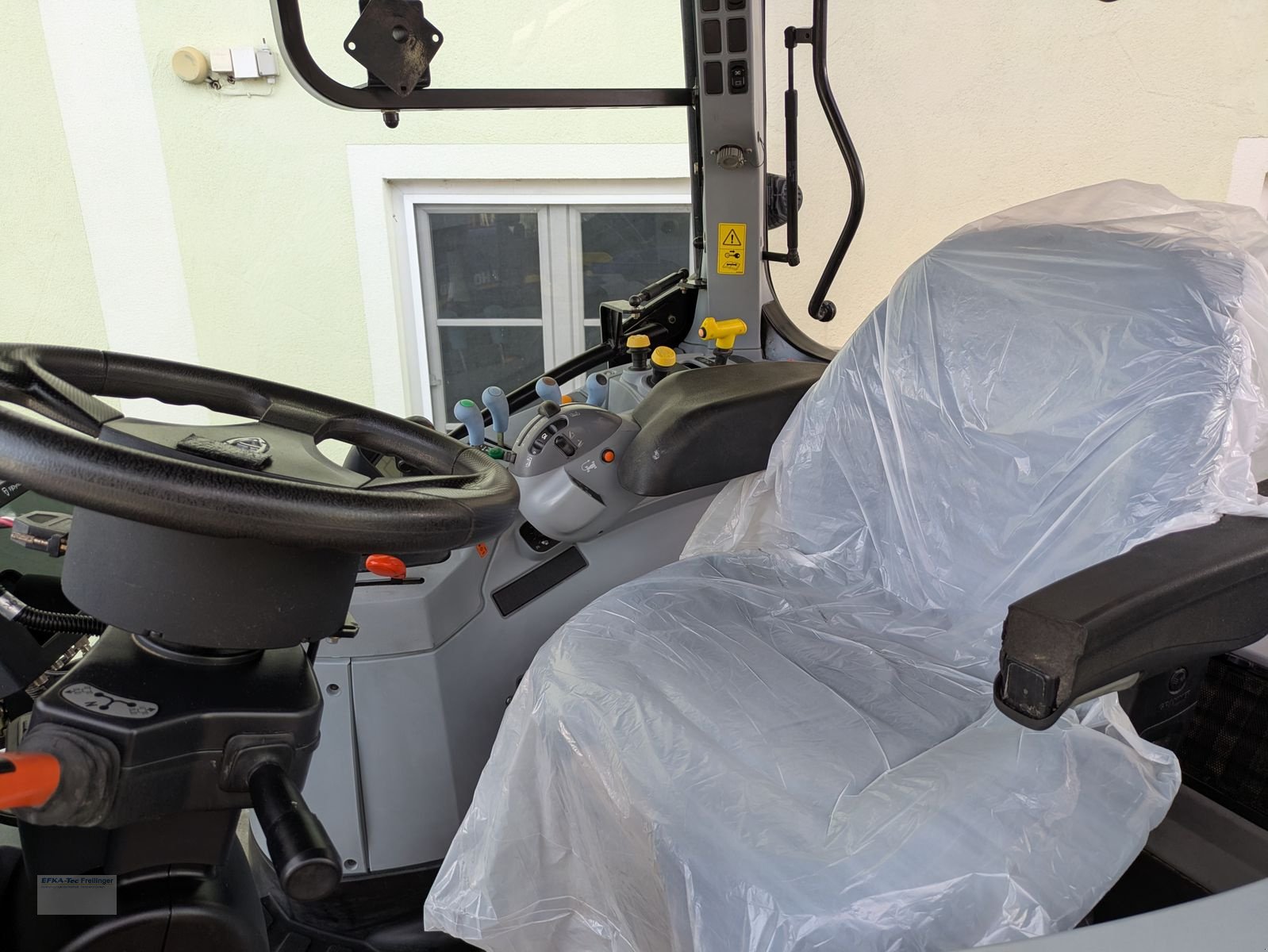 Traktor des Typs New Holland T6.175, Gebrauchtmaschine in Obing (Bild 4)