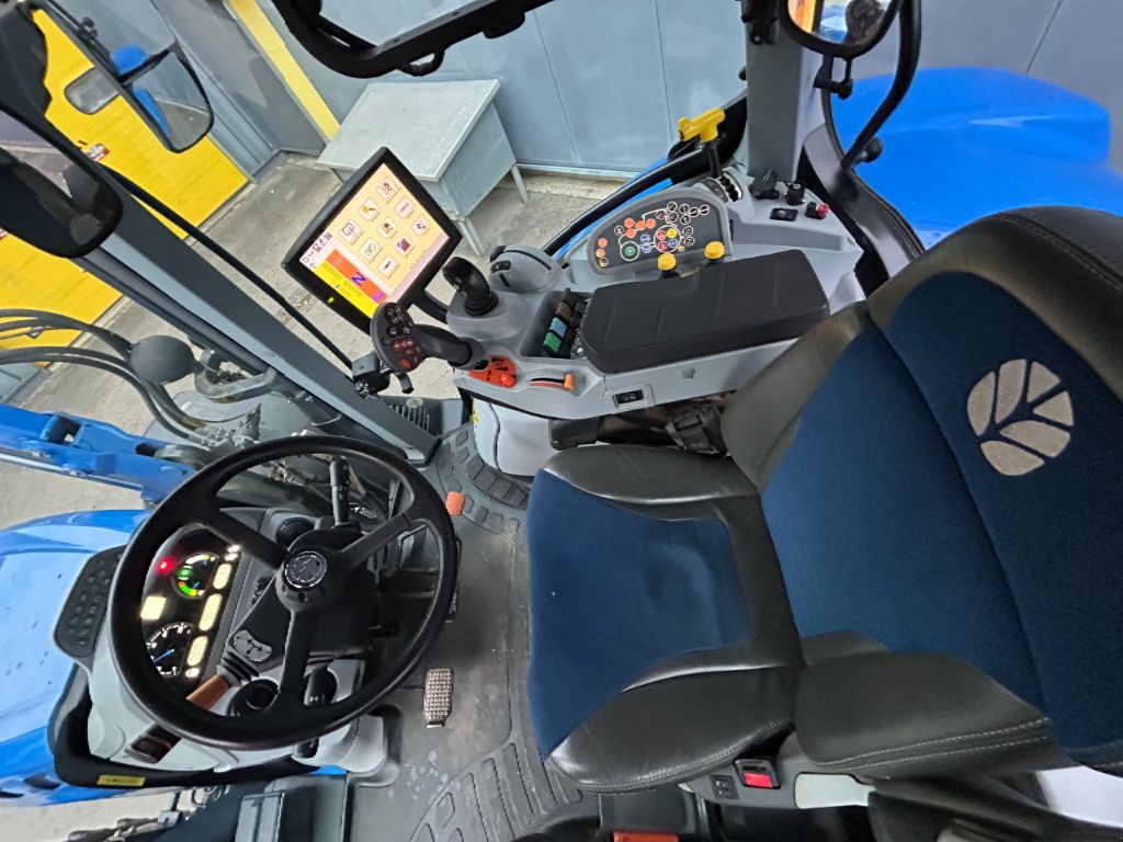 Traktor des Typs New Holland t6.175, Gebrauchtmaschine in Noerdange (Bild 11)