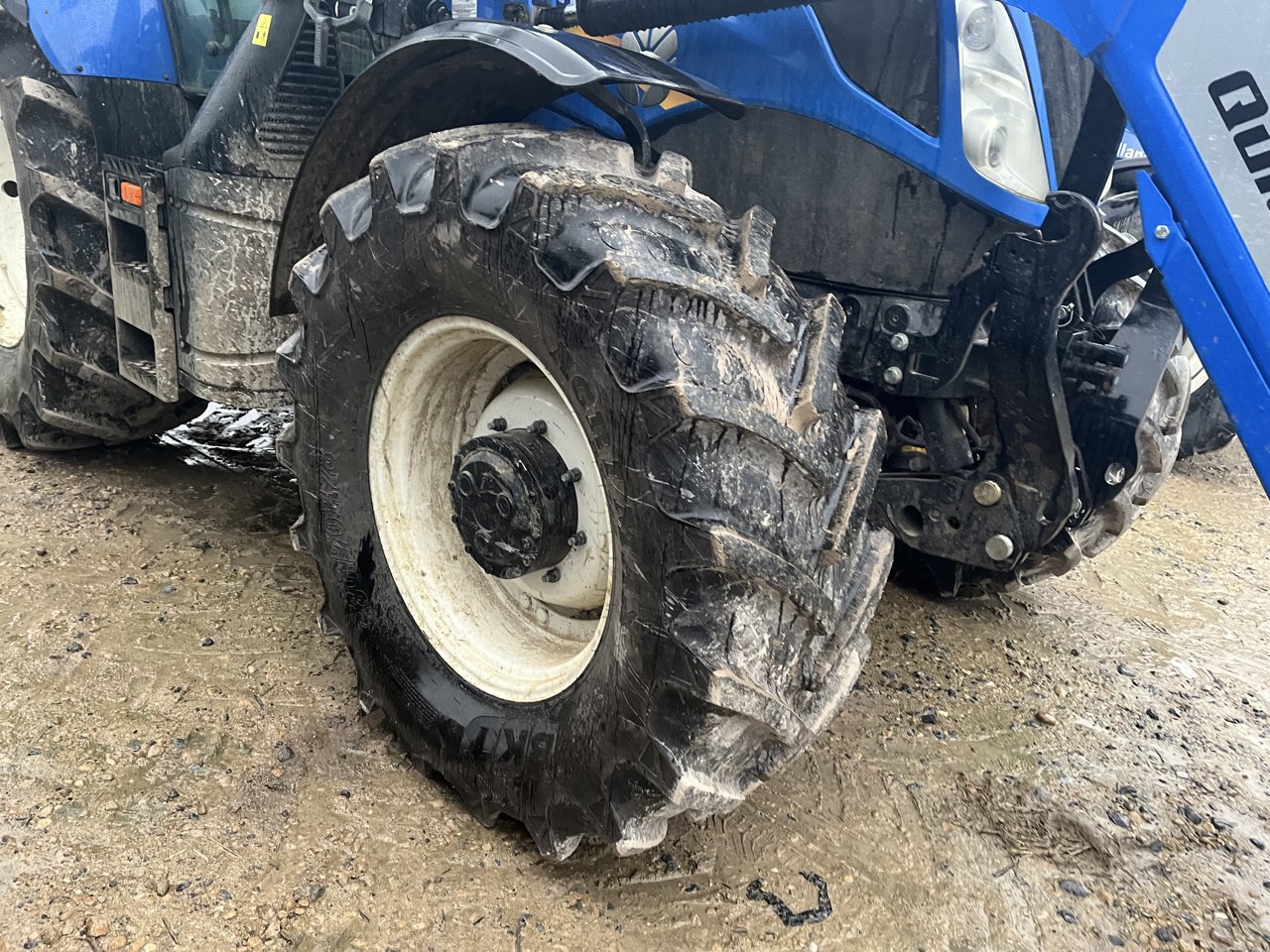 Traktor of the type New Holland T6.180 AC, Gebrauchtmaschine in VERT TOULON (Picture 4)