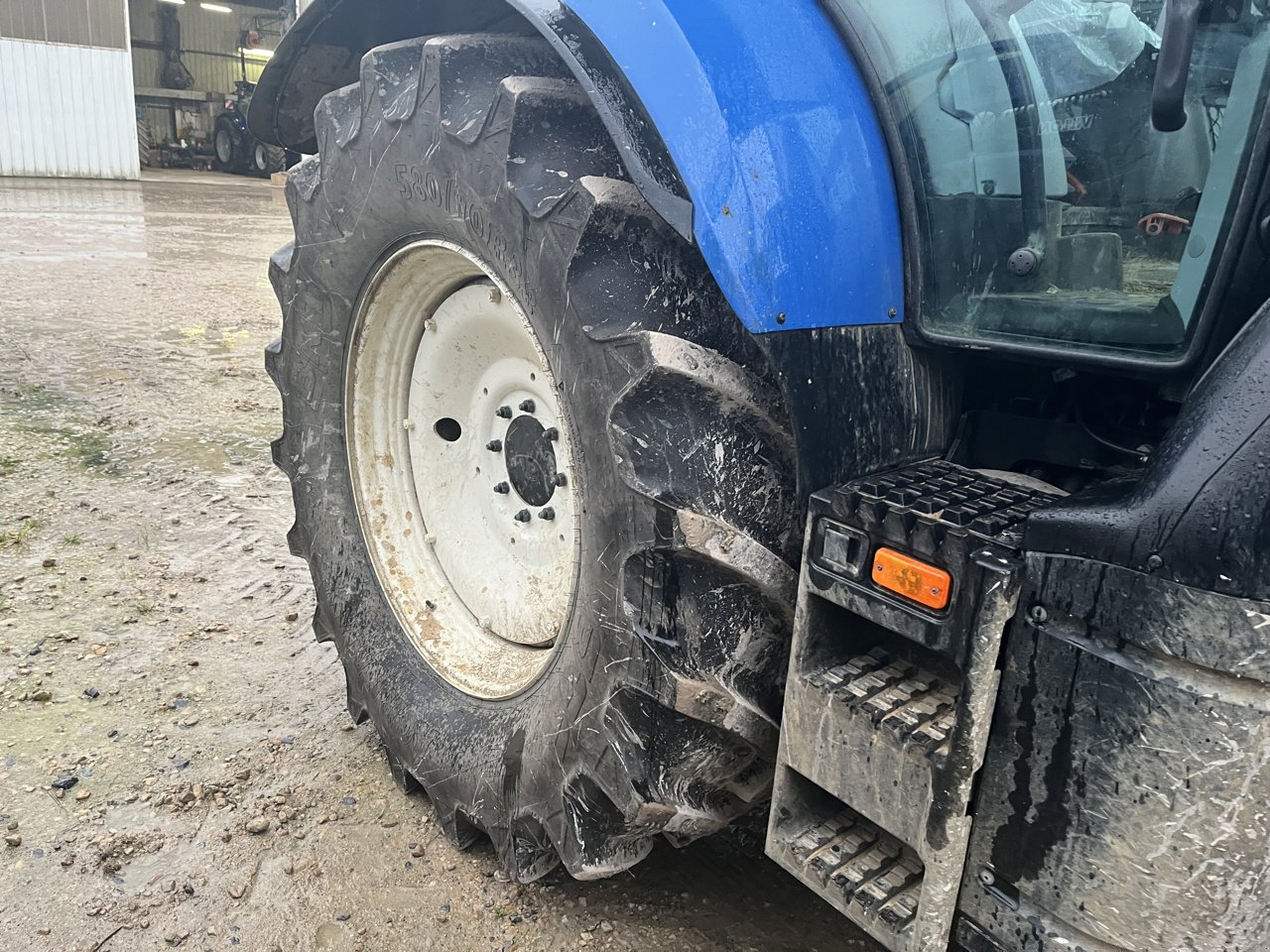 Traktor of the type New Holland T6.180 AC, Gebrauchtmaschine in VERT TOULON (Picture 5)