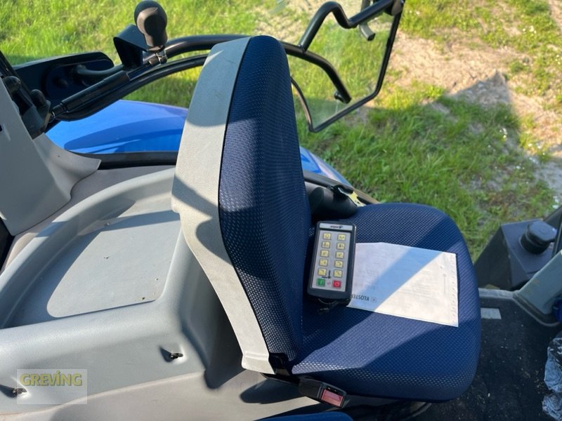 Traktor типа New Holland T6.180 AC, Gebrauchtmaschine в Ahaus (Фотография 17)